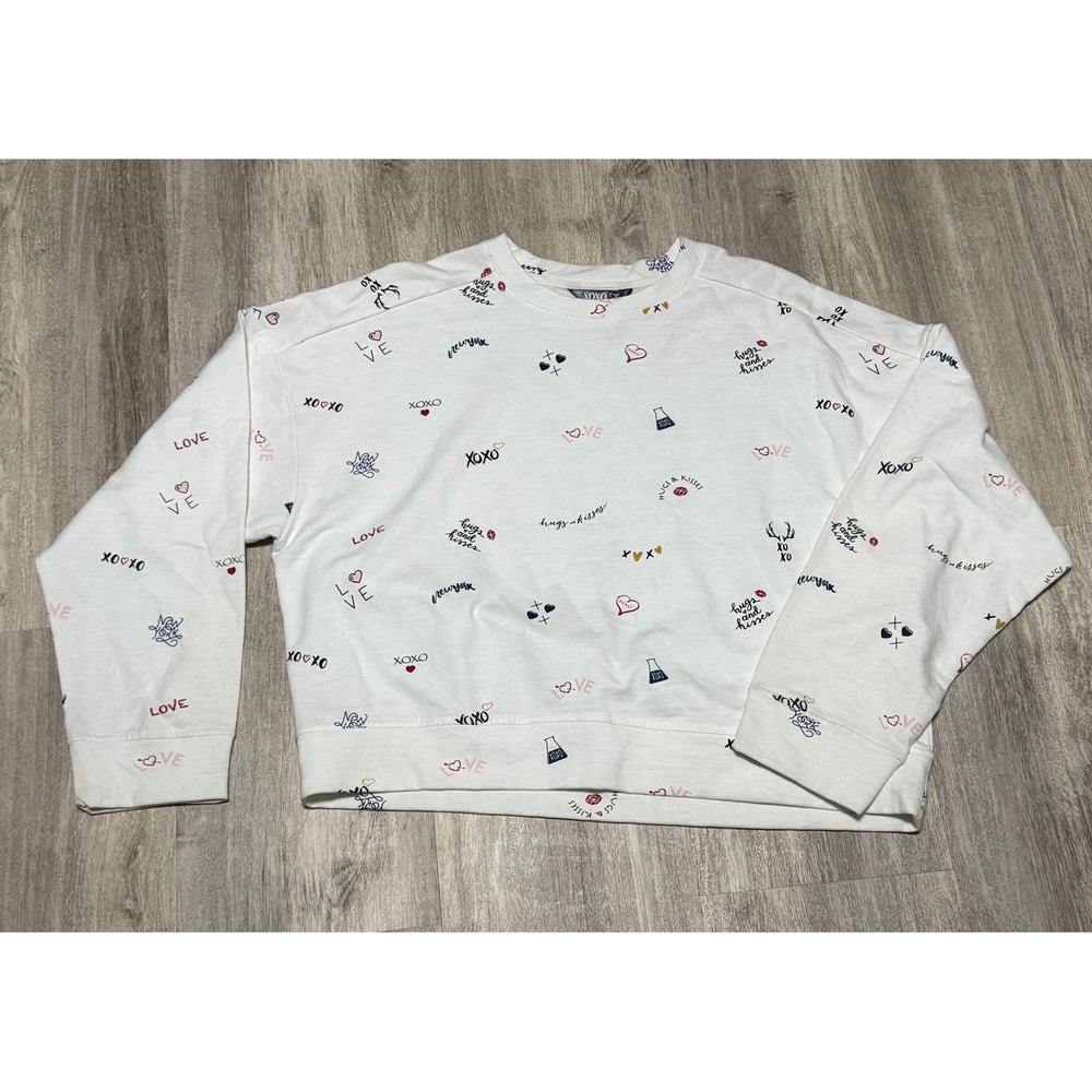 XOXO White Graphic Print‎ Sweatshirt Long Sleeve Pullover Top - Women's Size L